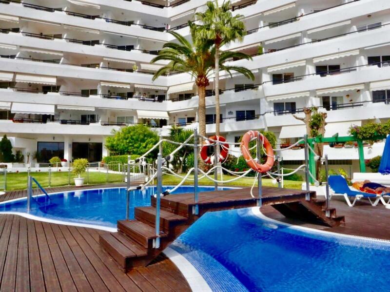 אדחה First Line Seaview Apartment מראה חיצוני תמונה
