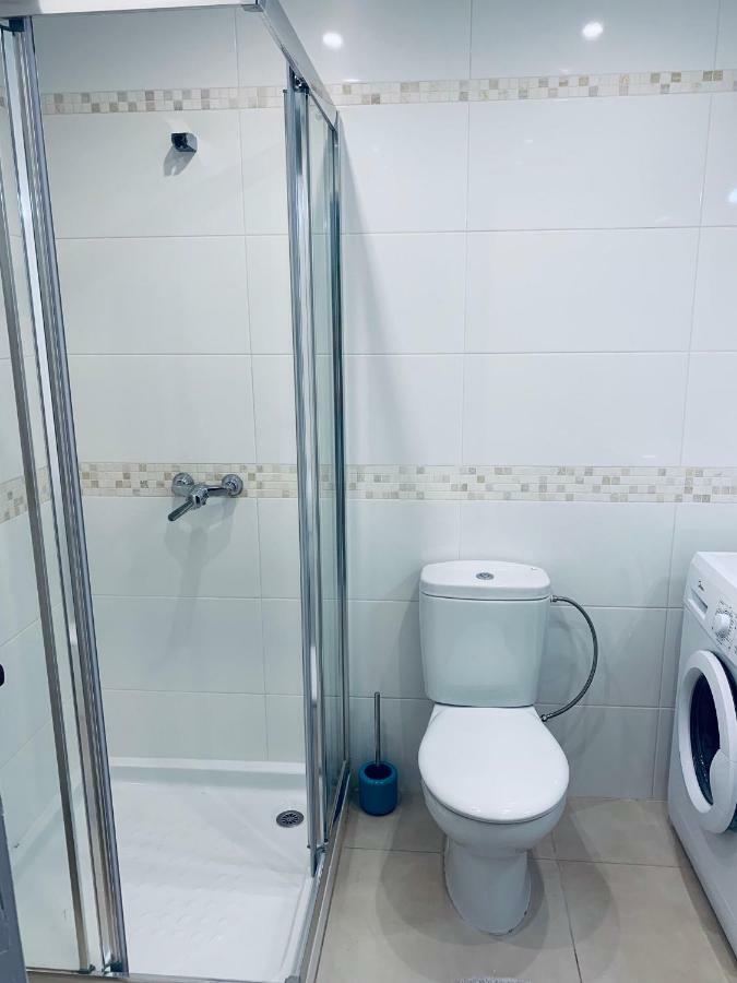 אדחה First Line Seaview Apartment מראה חיצוני תמונה